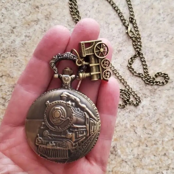 New Locomotive train Steampunk gears quartz pocket watch - Picture 1 of 3